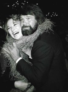 Tanya Tucker , Glen Campbell  1981 Hollywood  cliff.jpg